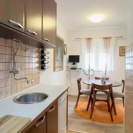 Palada 1 Spacious 3-bedroom In
