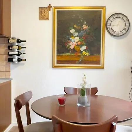 Palada 1 Spacious 3-bedroom In Appartement