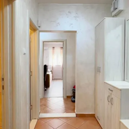 Appartement Palada 1 Spacious 3-bedroom In *